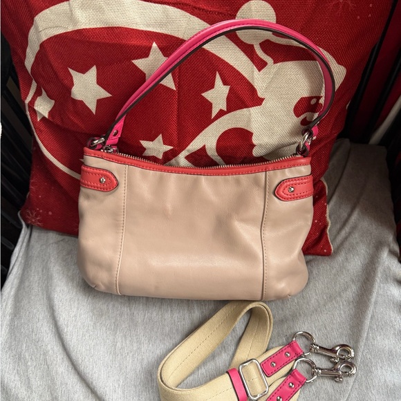 Coach Beige and Pink Shoulder Bag - Picture 5 of 6